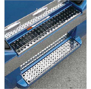 Volvo Gen 2 VN Replacement Cab Entry Steps - 28.5 Inches - Fits 2004 & Newer - Roadworks