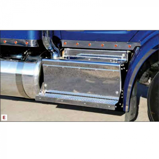 Peterbilt 579 DPF Cover and Step Kit